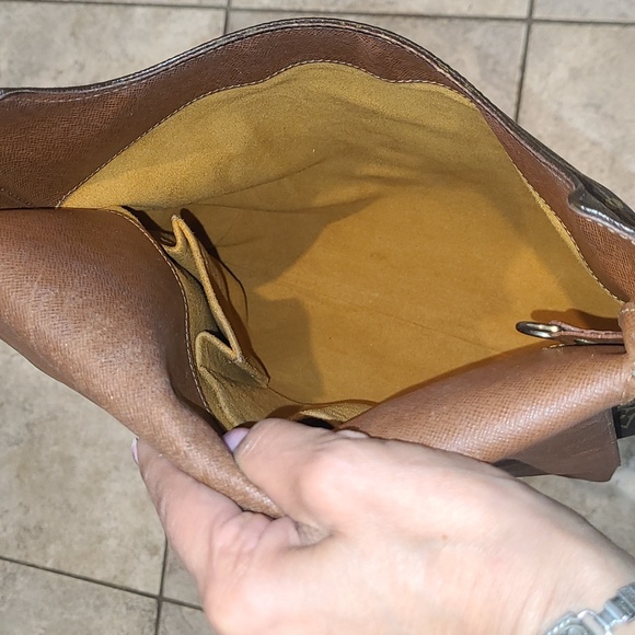 UNISEX LOUIS VUITTON MUSETTE GM MONOGRAM BAG with MONOGRAM CROSSBODY STRAP - Picture 12 of 17